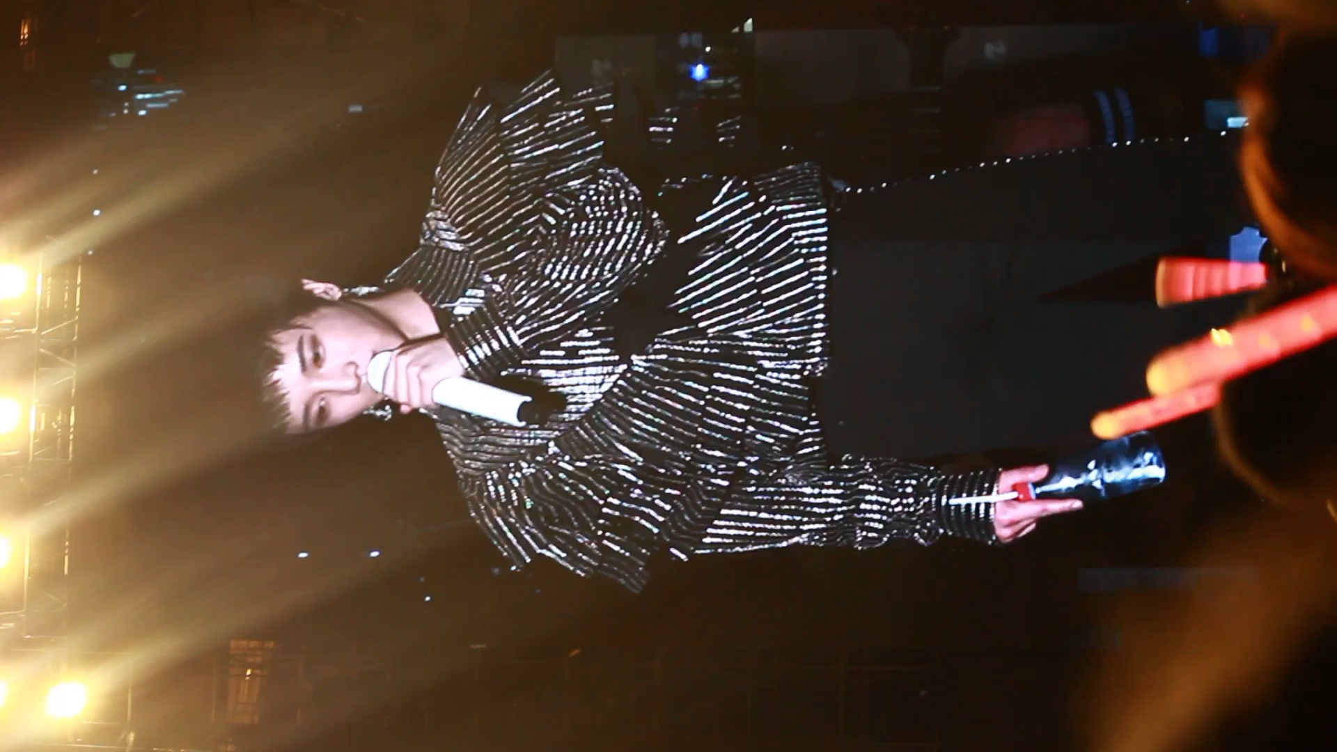 华晨宇 五年之约 华晨宇2018火星演唱会 选择你没有错【饭拍】图片