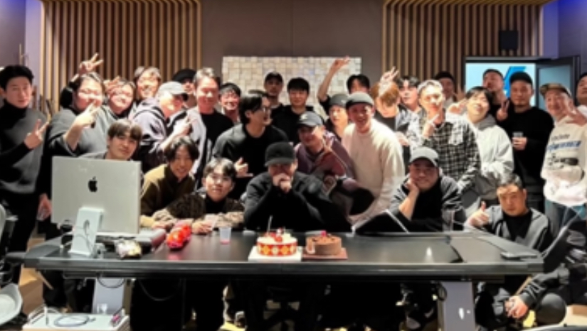 “YG的当务之急是把全男制作班底解散”
