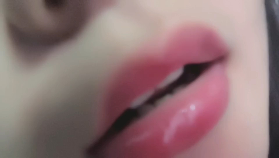 宝宝们辛苦啦，亲一下再睡觉吧吧唧