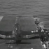 航母的抛弹槽有啥用，看看这段视频，弹射起飞的F4U掉了东西