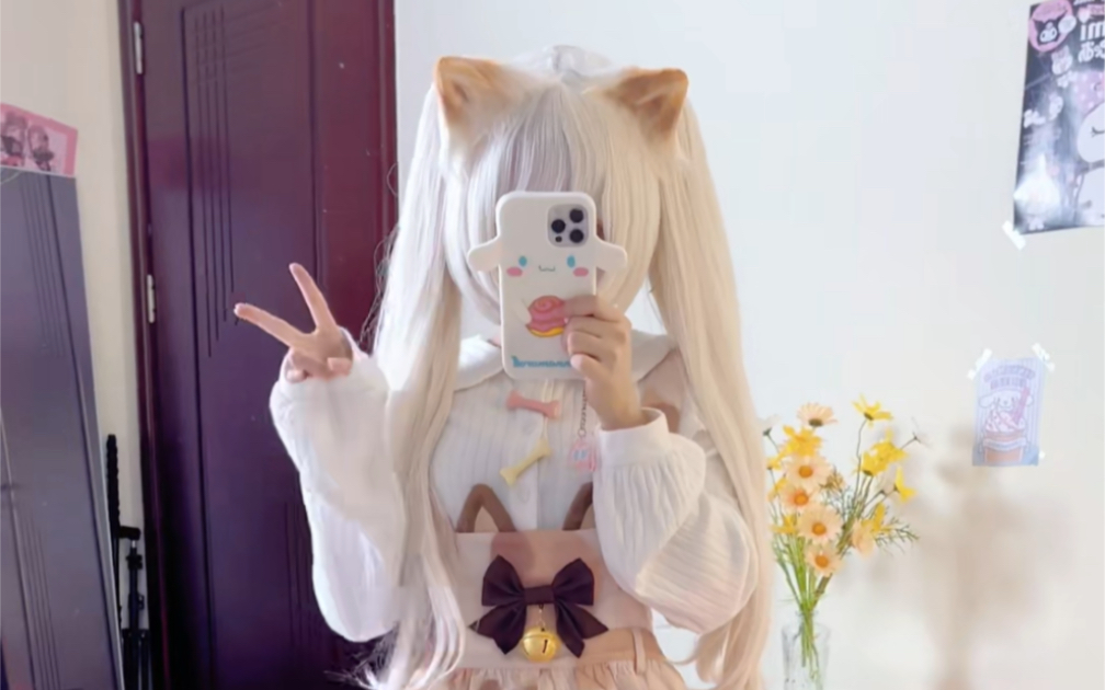 The white-haired sister has always had my heart.