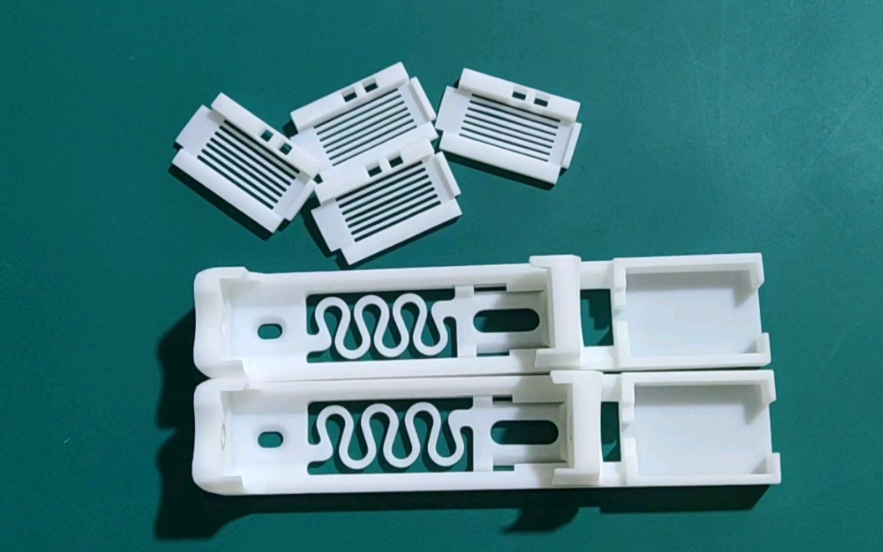 嘉立创3D打印的18650充电座，DIY一个充电器