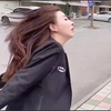 盘点小伙调戏美女的爆笑场景，美女自嗨没想到被舍友调戏最后互忒