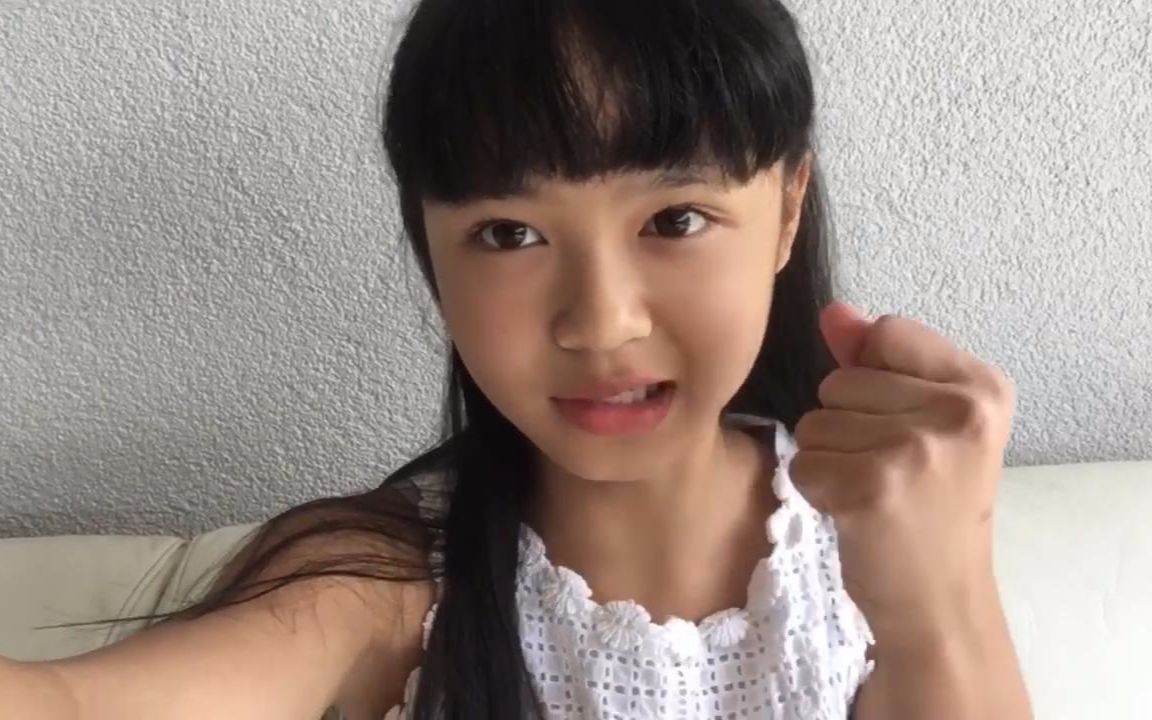 萌萌的越南小学生晒手机,原来喜欢用这些手机app