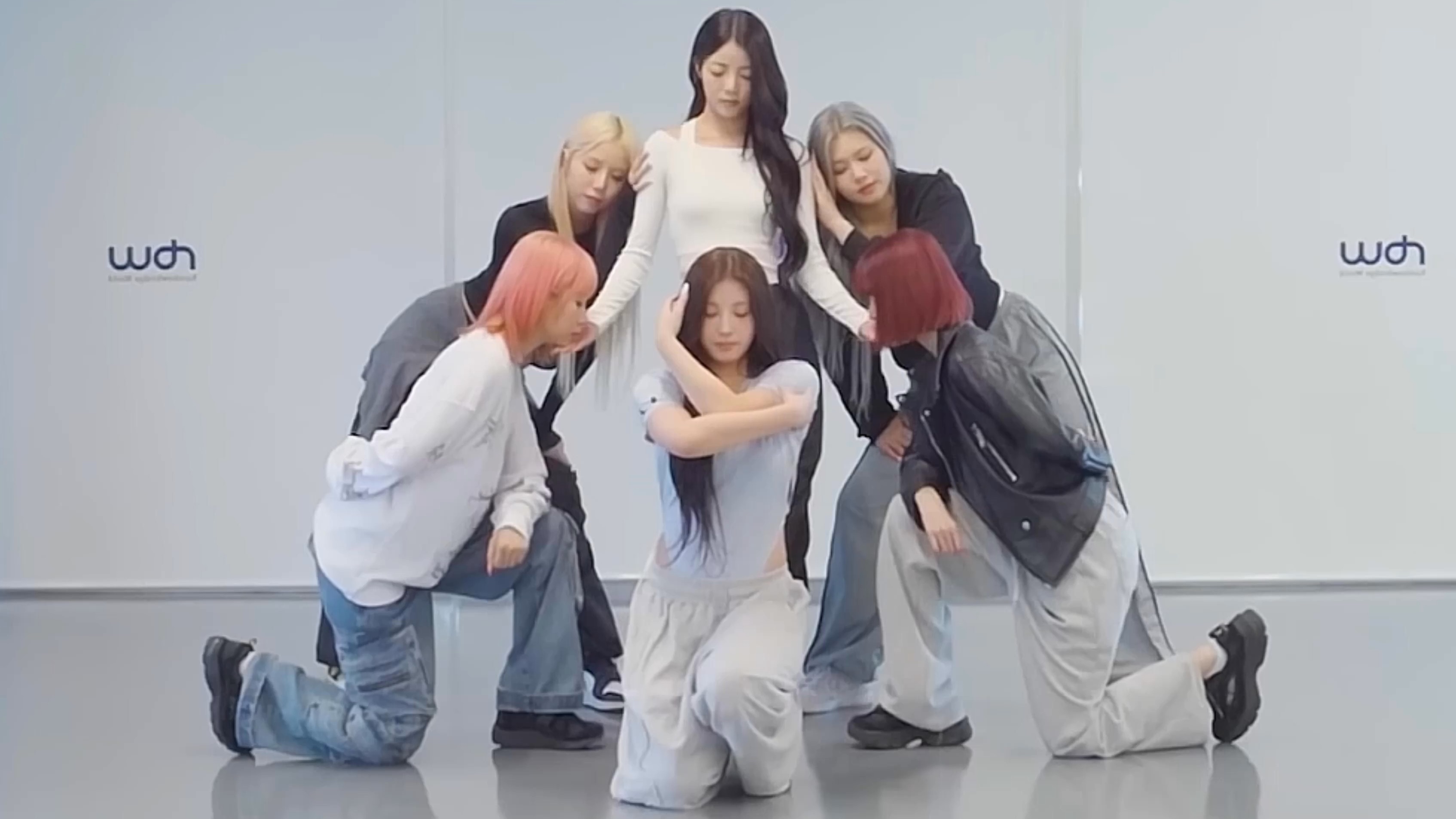 【4K镜面】PURPLE KISS - ON MY BIKE 练习室 分段循环 画放大 替音轨 调色♡扒舞专用