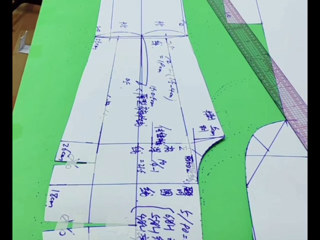 裤子原型 小西裤