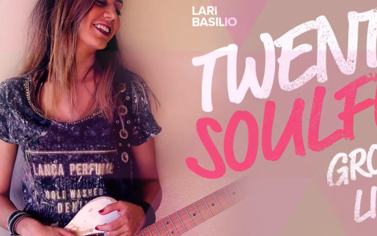 巴西女吉他手-Lari Basilio吉他教程 - 20 Soulful Groovy Licks