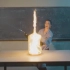 外国化学老师课堂展示高能实验 这样的化学课太“燃”了！