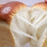 用波兰种做出的白吐司面包，果然超级松软和拉丝