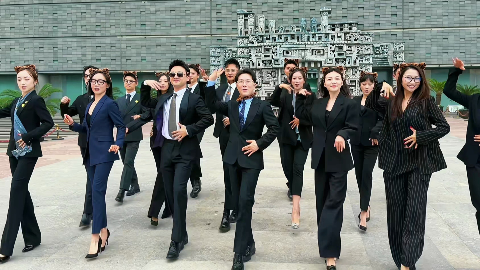 沉浸式围观裁判团再次合体！松弛感拉满，从容游刃有余，这才是顶配享受