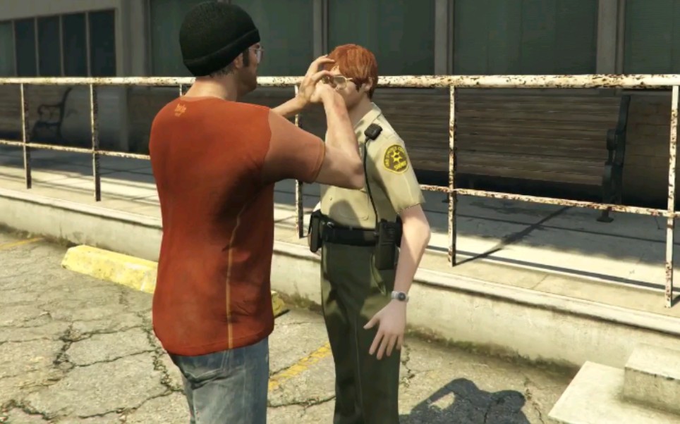 gta5三大主角轮番戏弄女警察