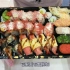 试吃外卖评分最高的“豪华寿司单人餐”一份就要108块，只有发工资了才敢吃！