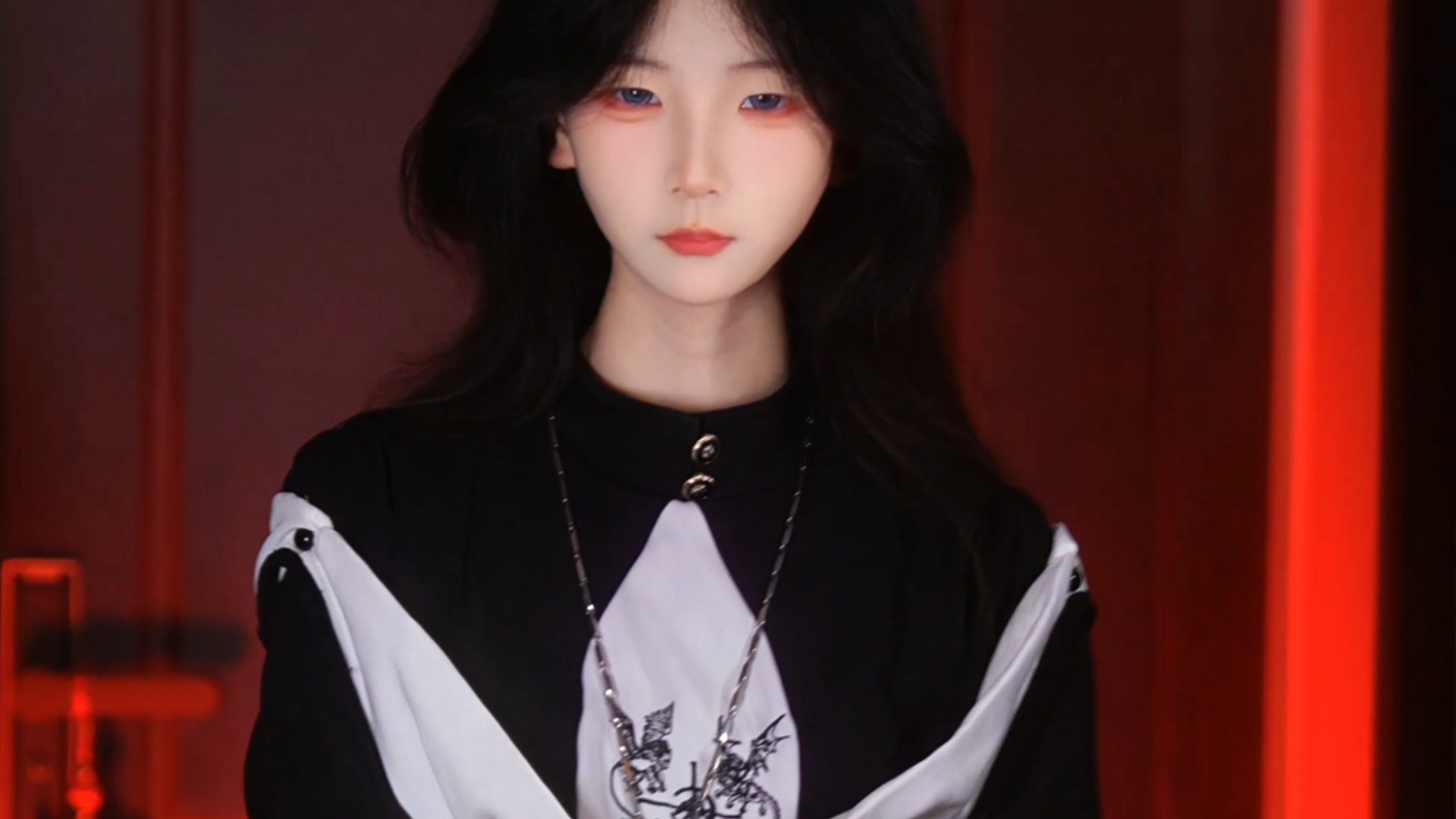 我的眼神很凶吗......