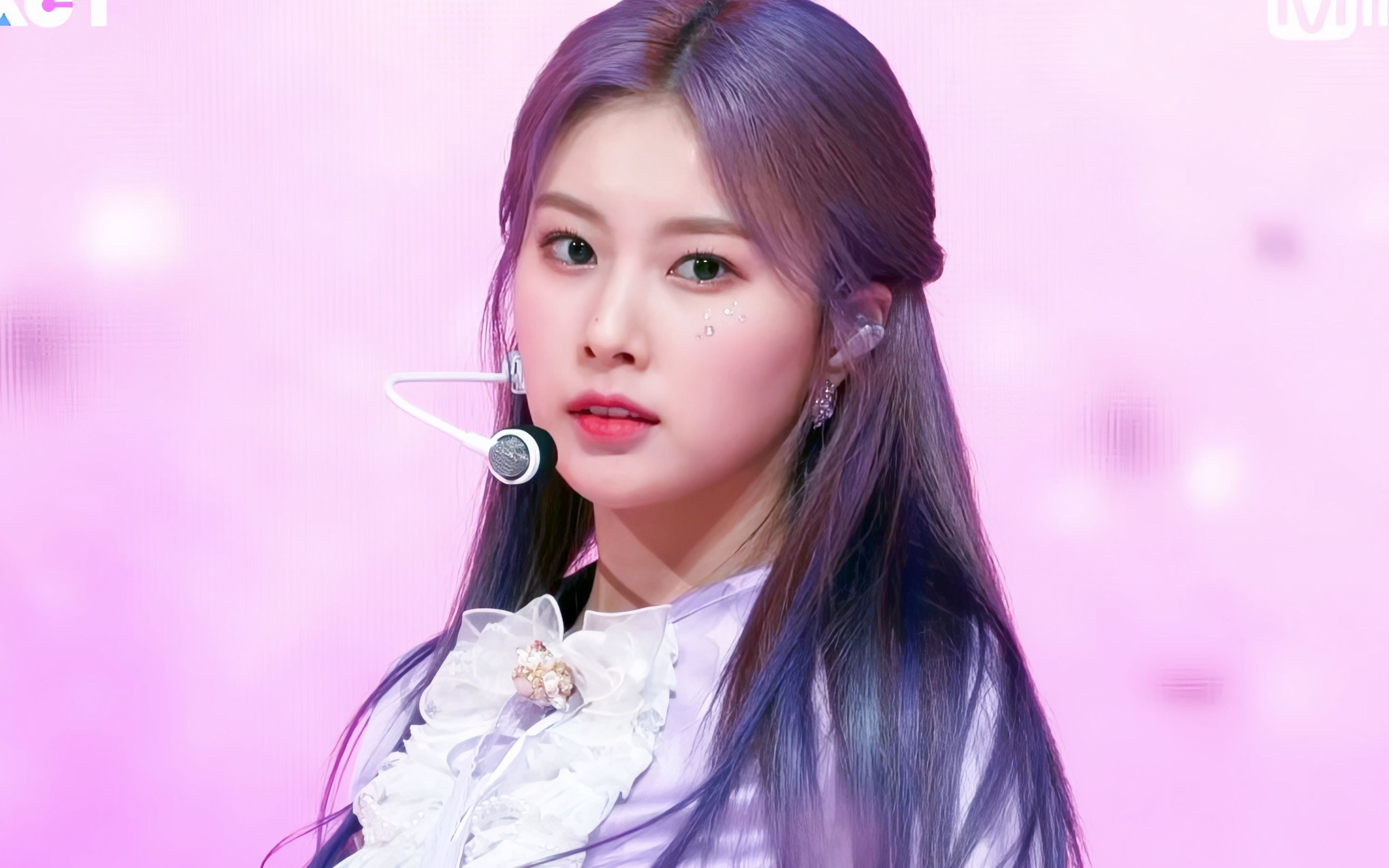 【4K舞台】IZ*ONE《Welcome+幻想童话》｜KCONTACT 2020 SUMMER 线上演唱会