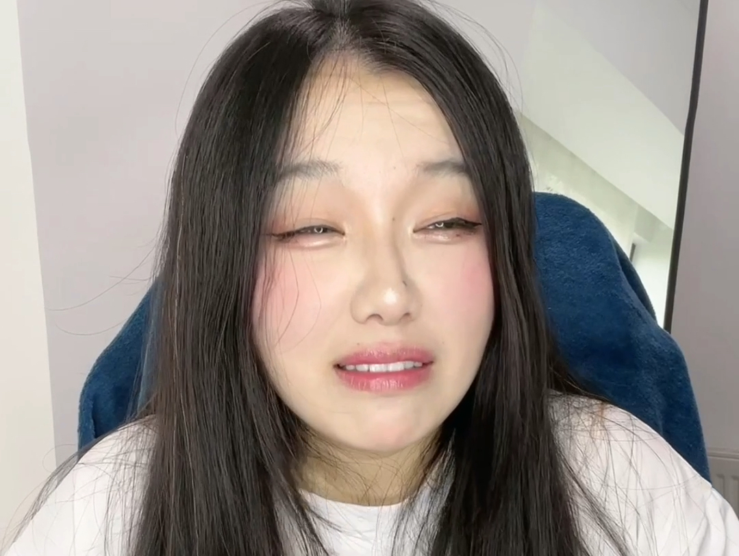 One comment made the group order me 8 cups of white sock infused water