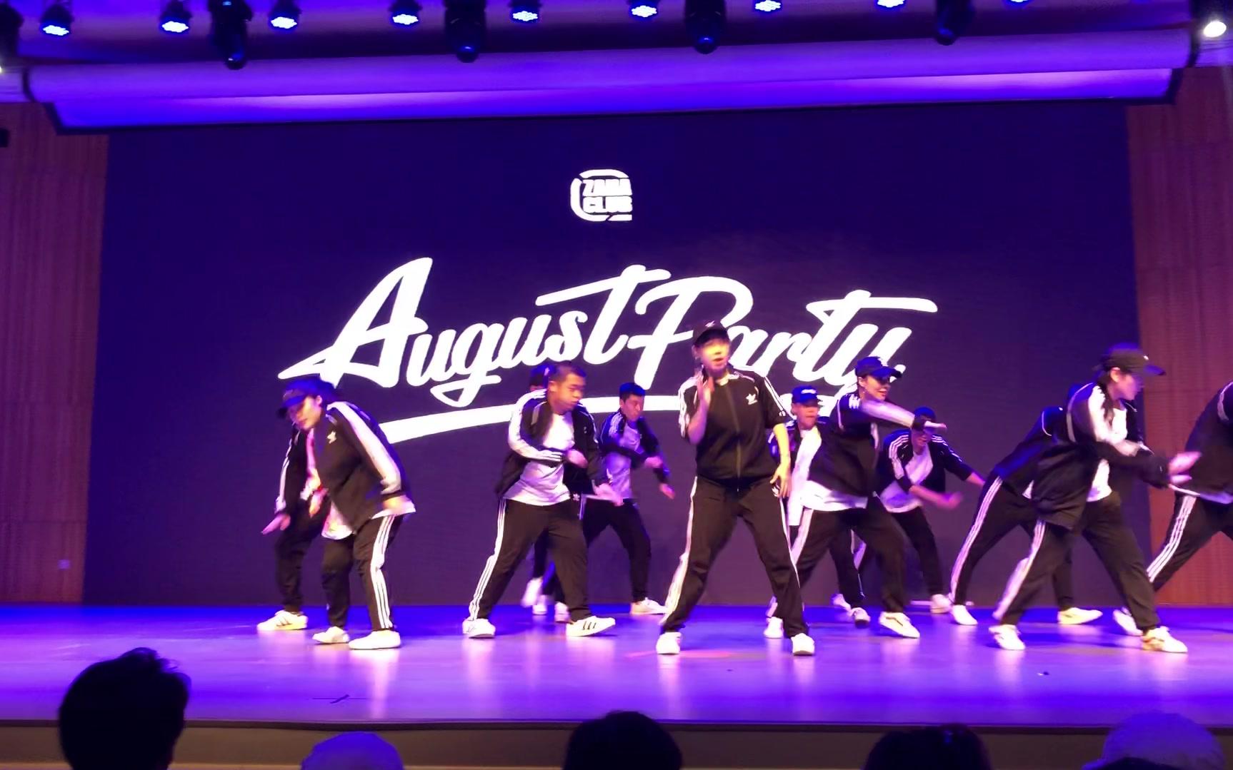 poppinparty成员,poppinparty 嘉禾8月派对 通利福尼亚popping表演