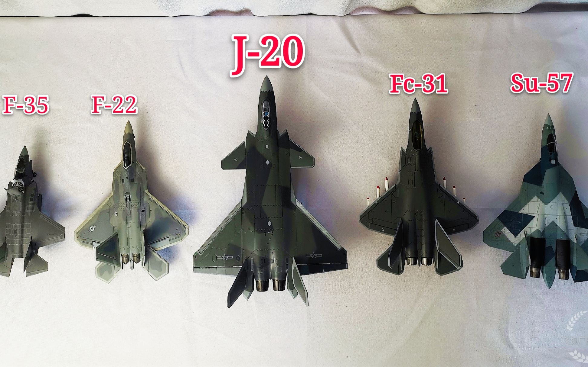 世界上所有五代隐形战斗机齐聚一堂：+歼20，FC-31，苏57，F-22，F-35隐形战斗机模型,你喜欢哪一架？