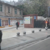 坐环城公交车路过初中校园门口那条路