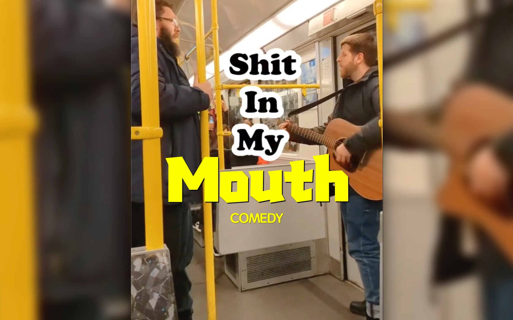 地铁里两男子深情对唱《拉我嘴里》
