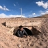 骑行西藏高原患上了熊狼恐惧症，晚上躲在狭小的洞里住，把洞口堵住才觉得安全！