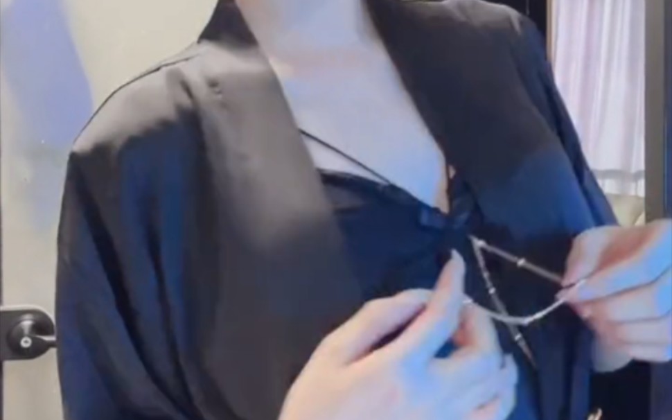 Do I look good in this dress?