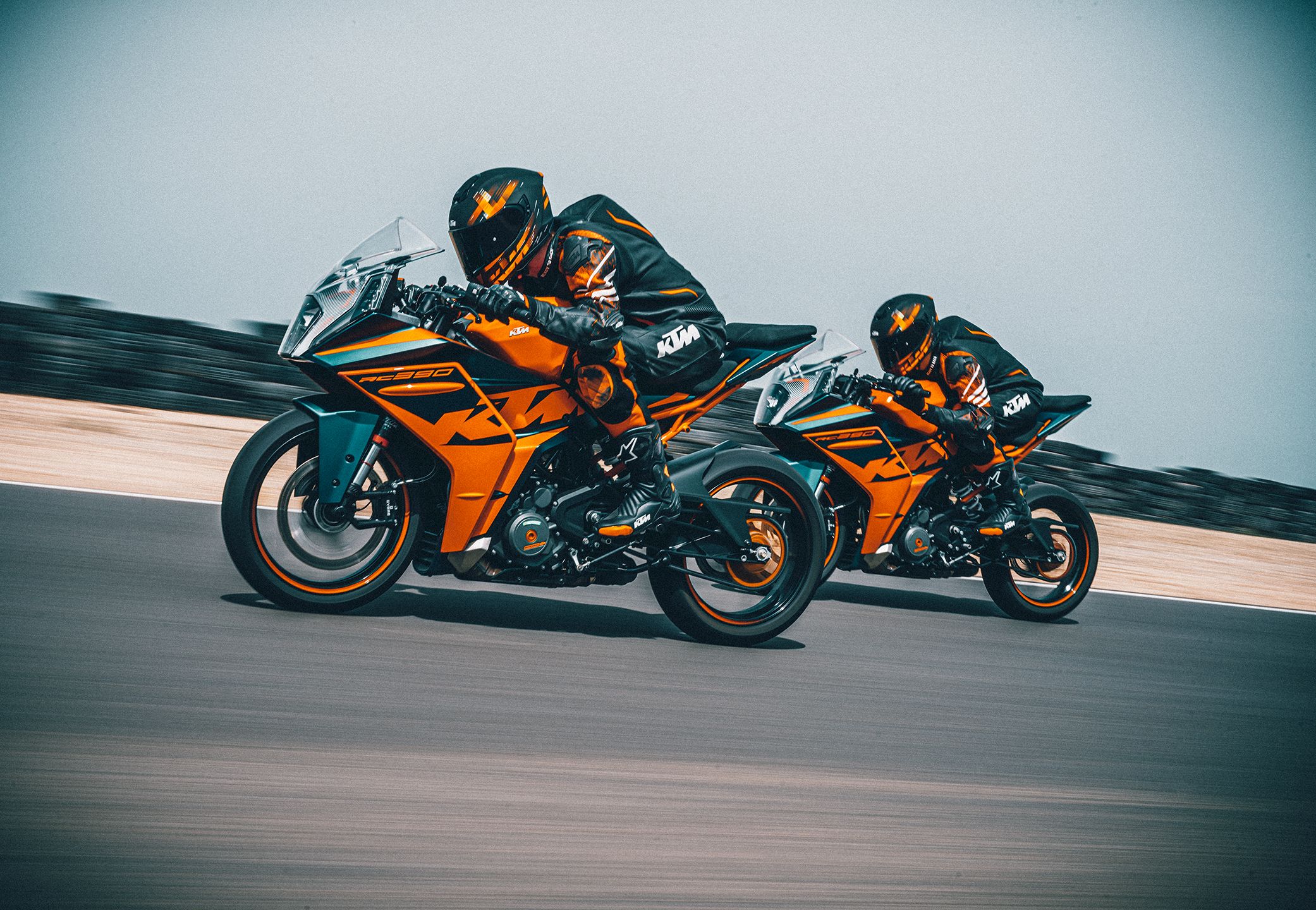 KTM RC统规赛 驾驶全方位赛道化改装的KTM RC 390 点燃赛场激情 报名通道现已开启！ #ReadyToRace