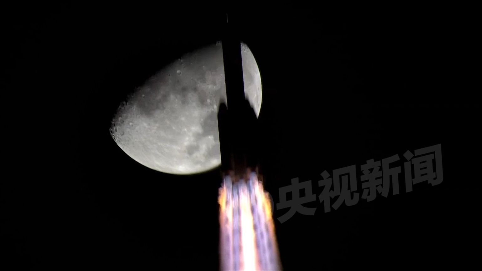 神舟二十一号载人飞船发射圆满成功