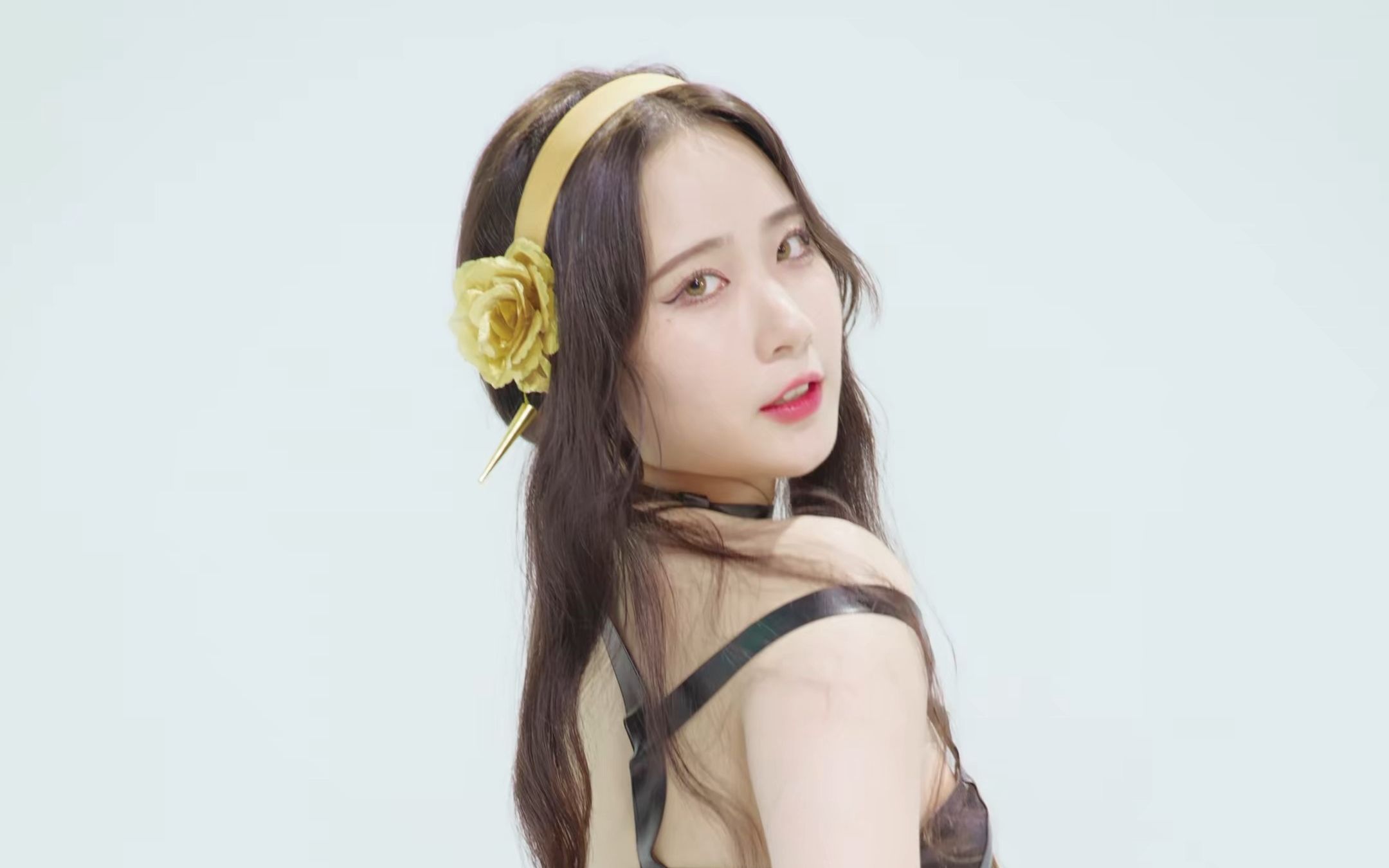 Jung In, short skirt, Mrs. Joel