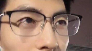 章叔 眼镜帅哥深夜操场聊天 4.28