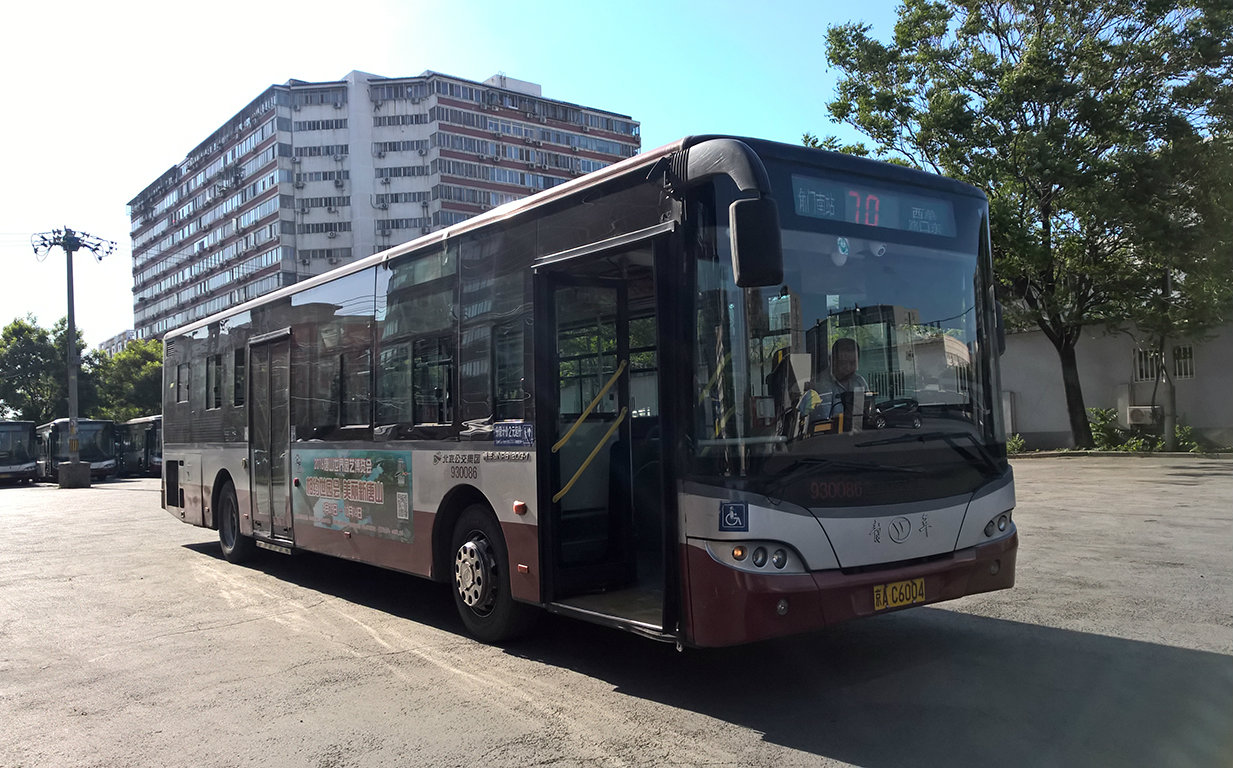 关于北京公交70路的视频合集