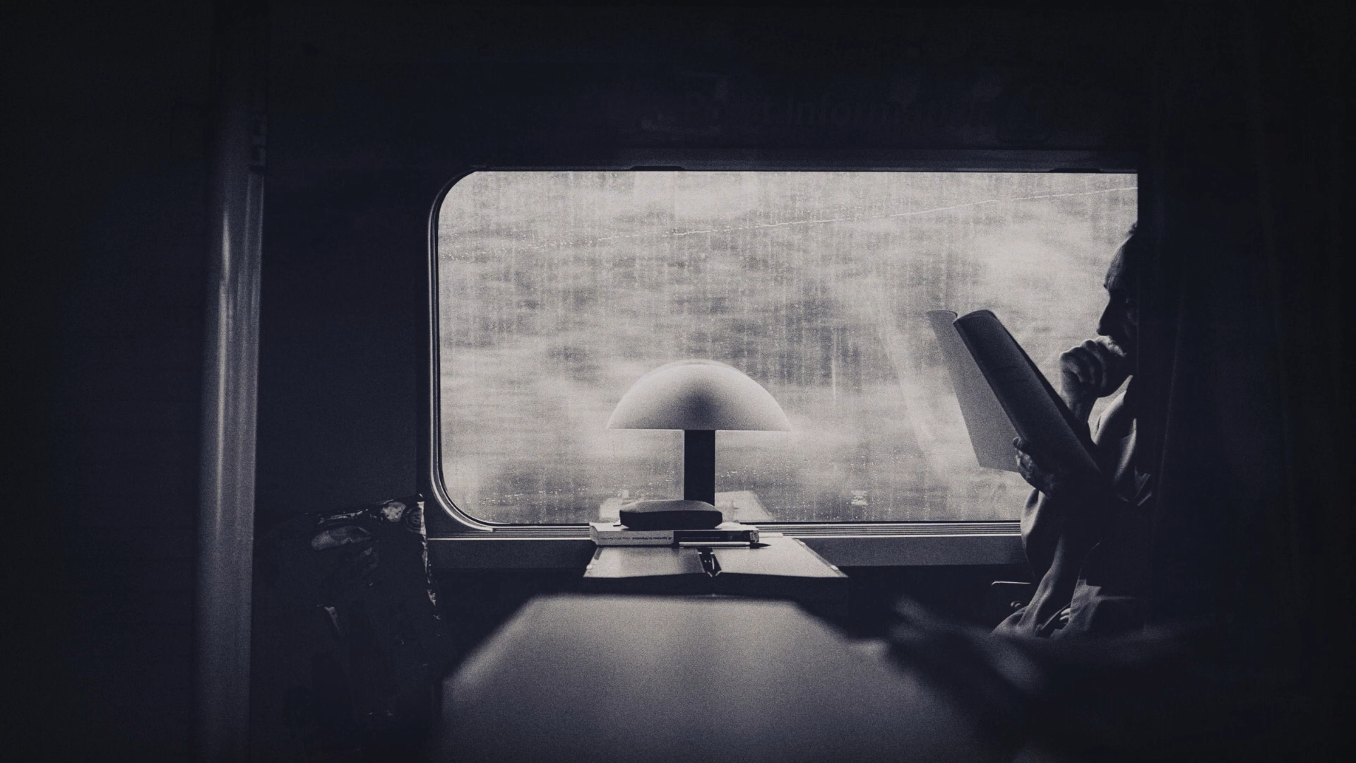 【白噪音】在火车上看书听雨 直到昏昏欲睡 乘务员声音 铁轨声 交通旅行氛围音 环境音