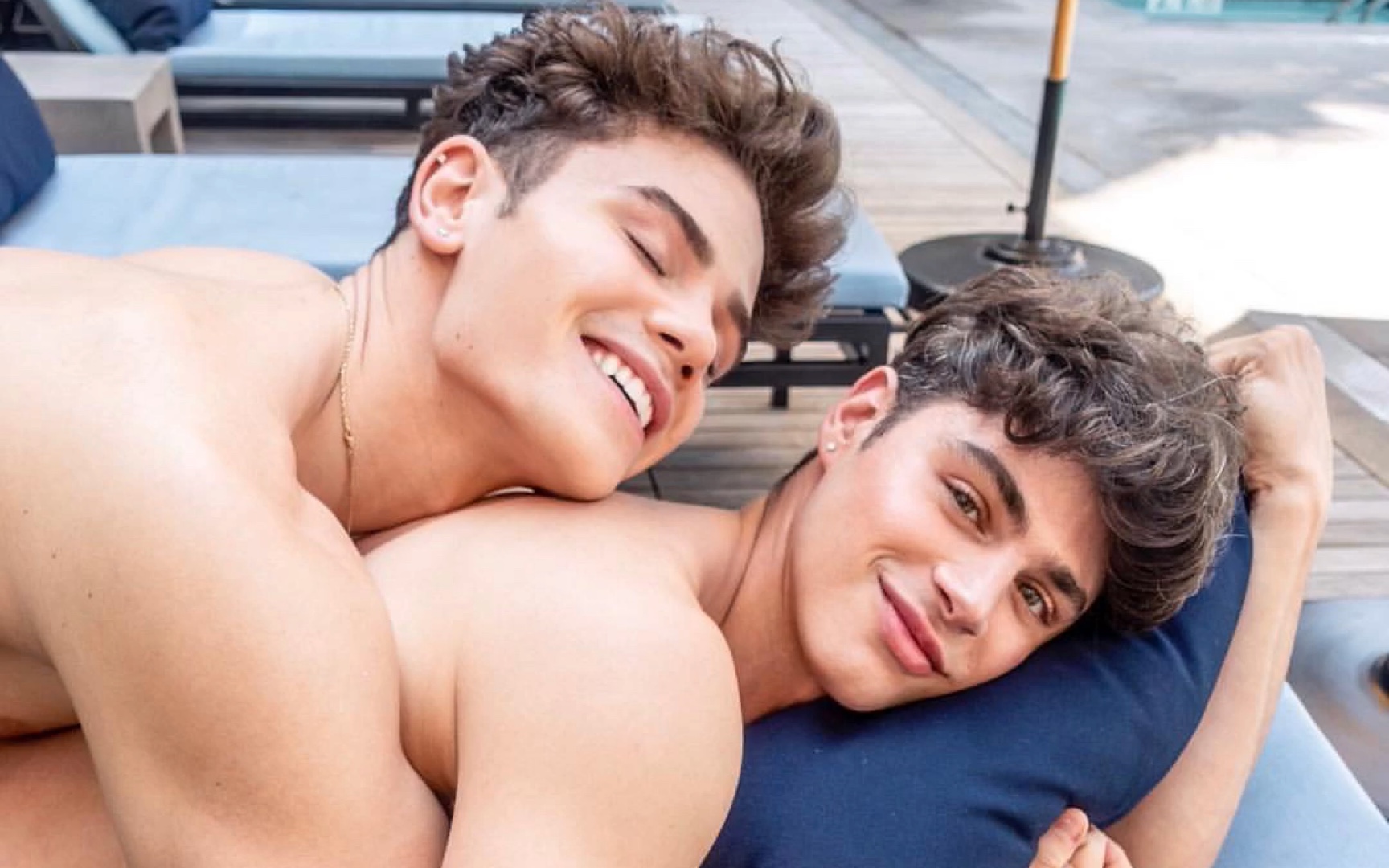 Fulfill your desires with these handsome twinks of london