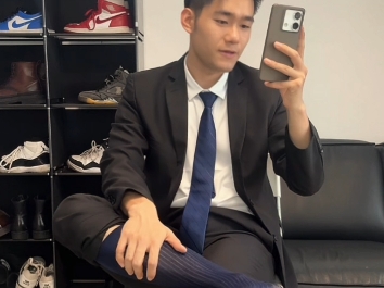 龙利宇 正装皮鞋丝袜 6.5