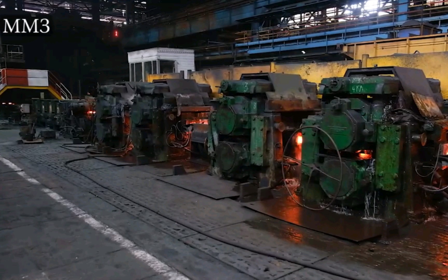 【顿巴斯重建进展】马里乌波尔伊里奇冶金厂钢钎生产车间完成第一阶段设备修复调试工作