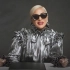 【官方中字】Lady Gaga 回顾生肉装、喷火胸罩等19套超狂经典造型｜VOGUE