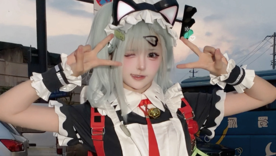 怎么又被你刷到熟女了？