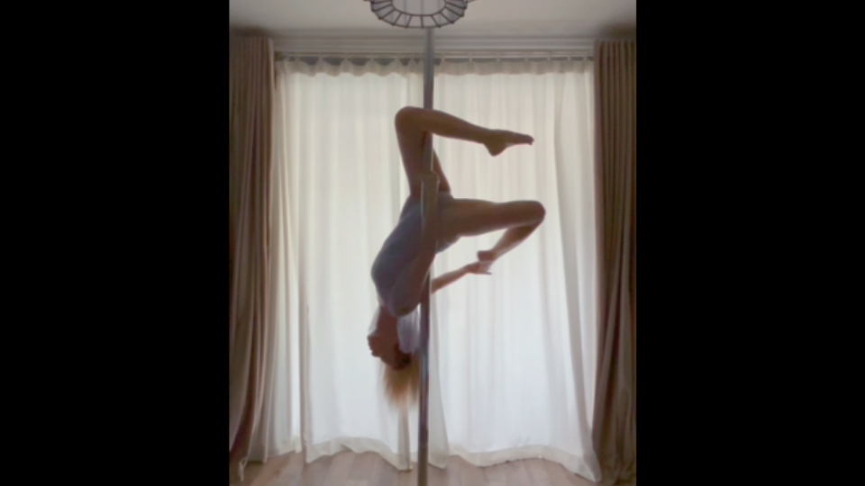 Aerial Dance, Autumn Rhythm onewish