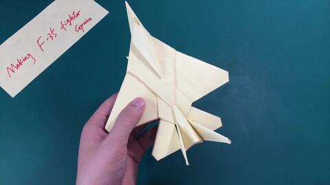 如何折一个飞机模型 69a243a13f91f48cb79bfd57d6b83f0e5f6d82ea.jpg@480w_270h_1c