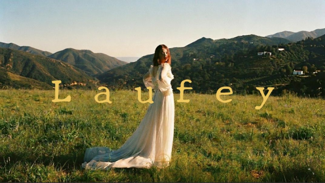 【𝙥𝙡𝙖𝙮𝙡𝙞𝙨𝙩】「Laufey|爵士|微醺|慵懒|午后阳光|下午茶」与Laufey一起在午后漫步