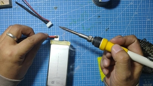 激光炮电池安装方法 69dce59a1eb67ebacd25cf62860e0cc496412d98.jpg@310w_174h_1c_100q.jpg