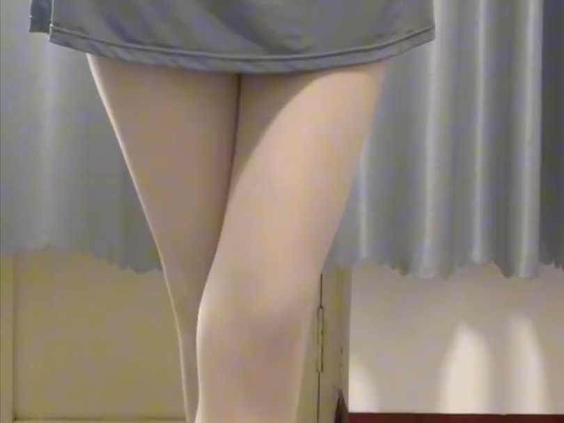 Don't all guys love to look at fleshy heels?