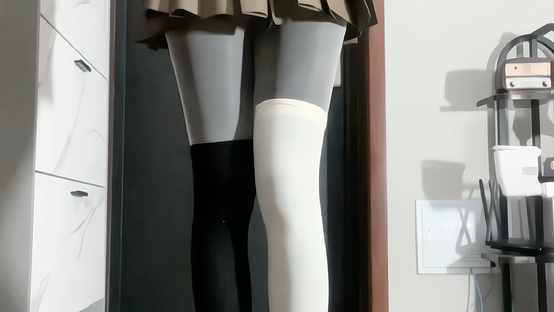 Kang is wearing it like this.