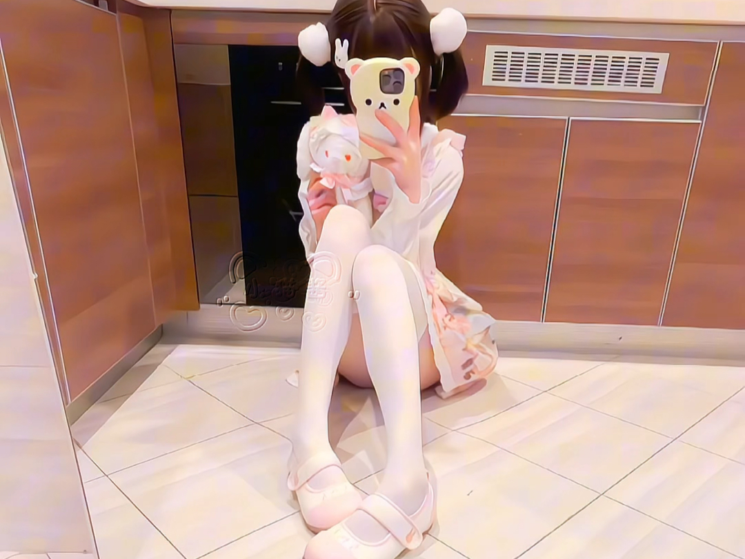 Forget her. I'll make you dinner and love.