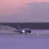 唯美黄昏的新千岁机场 大雪中的飞机着陆起飞~