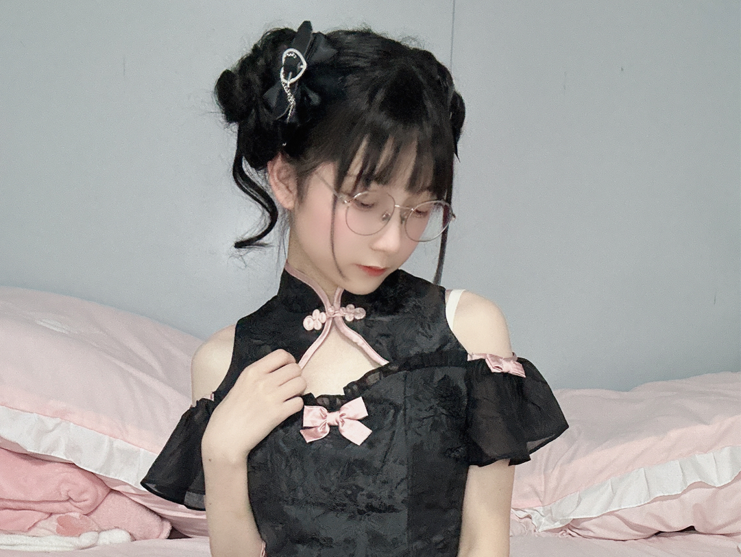 白丝勒肉♡中华娘