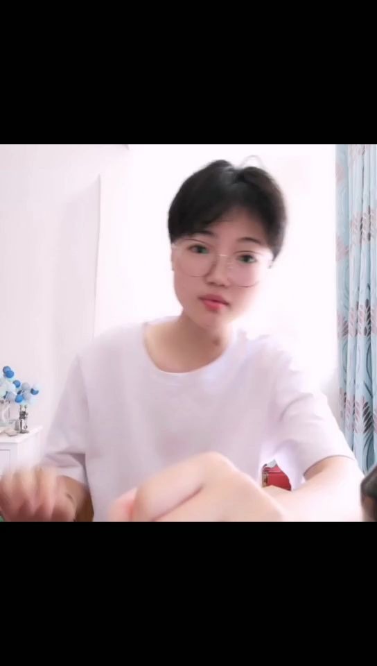 刘芮涵 四川文化产业职业学院