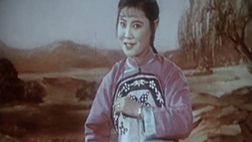 1955年郭兰英演出《清粼粼的水蓝莹莹的天》珍贵录像（选自彩色舞台艺术纪录片《欢乐的歌舞》，中央新闻电影制片厂制作，上海电影制片厂出品）