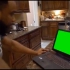 转载：黑人砸电脑屏幕绿屏去背