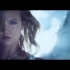 karlie kloss--VS Heavenly Luxe Online Commercial Holiday 201