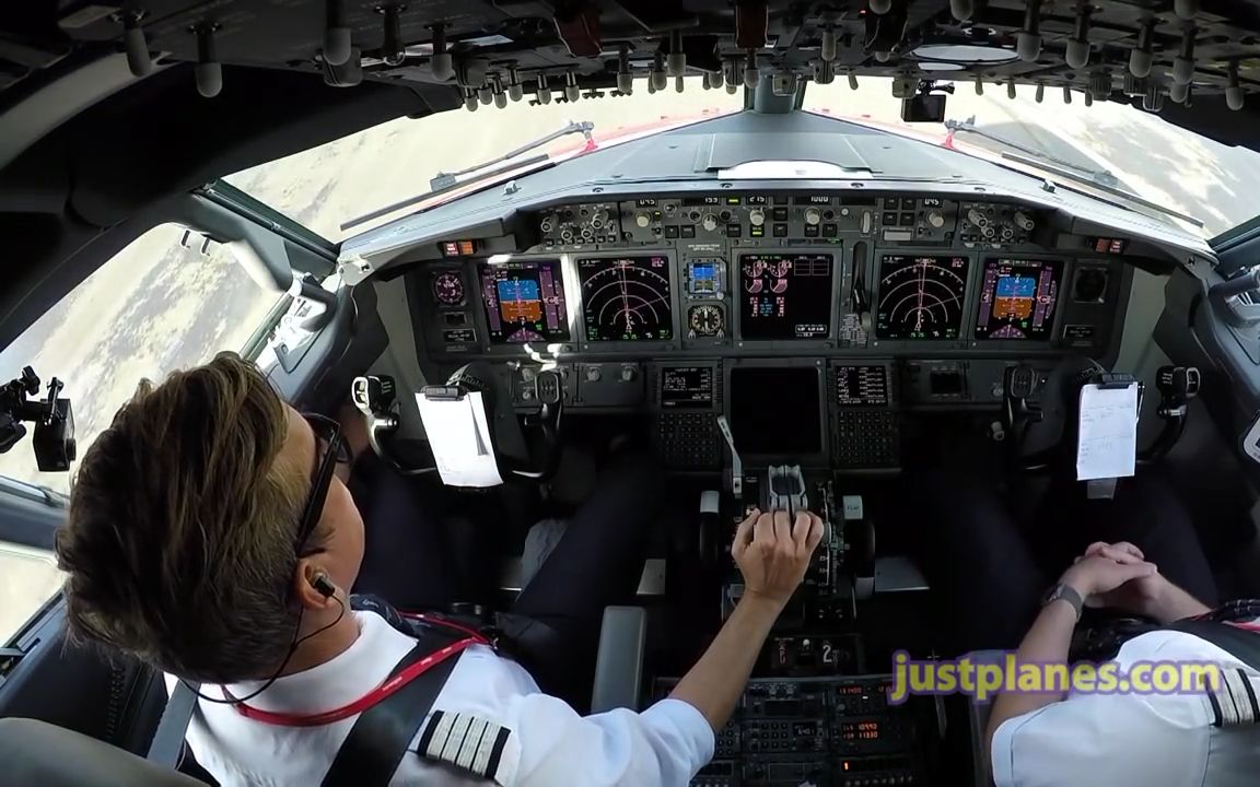 【justplanes】驾驶舱视角 | b737的起飞
